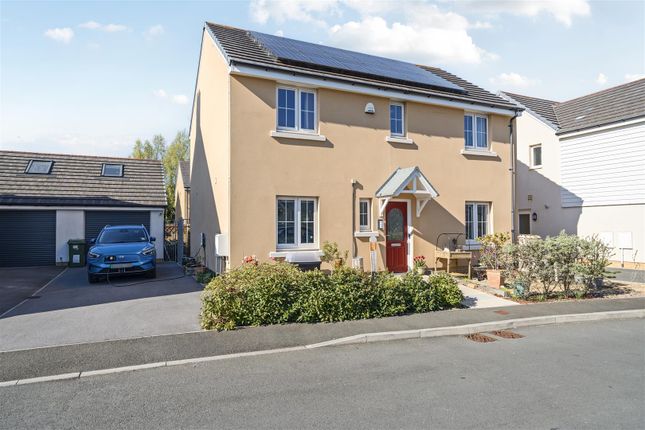 Rhes Brickyard Row, Machynys 4 bed detached house for sale