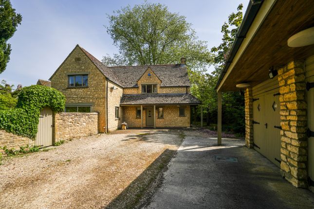 Fulbrook 5 bed detached house for sale