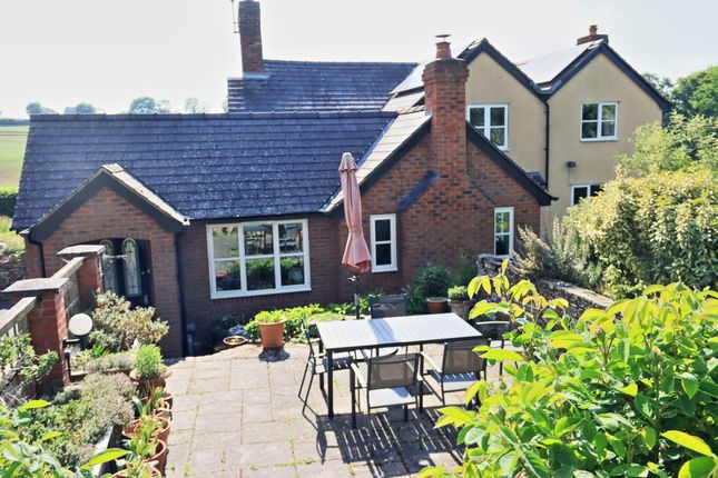 4 bed detached house