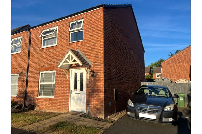3 bedroom semi-detached house for sale
