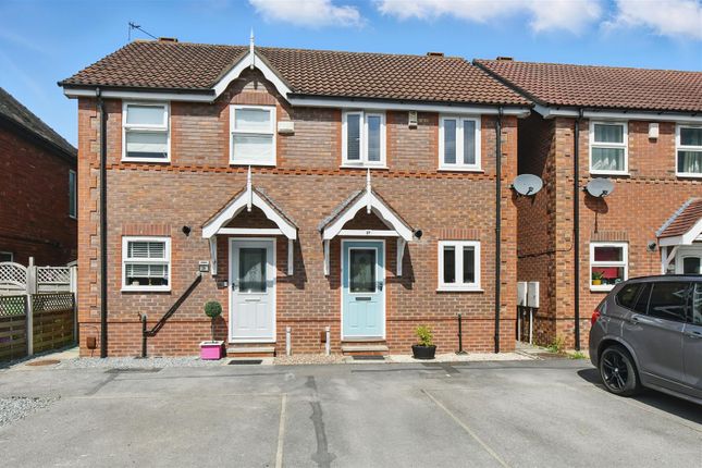 2 bedroom semi-detached house for sale