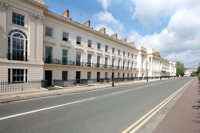 Cornwall Terrace, Regent's Park 6 bed terraced house for sale