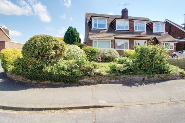 Lulworth Avenue, Goffs Oak EN7 3 bed semi