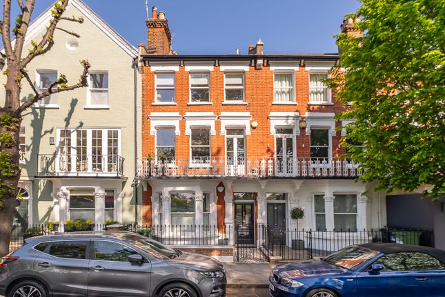3 bedroom maisonette for sale