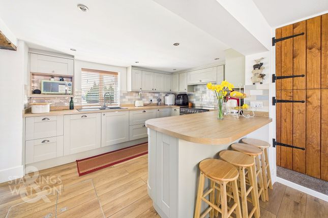The Common, Freethorpe, Norwich 4 bed cottage for sale