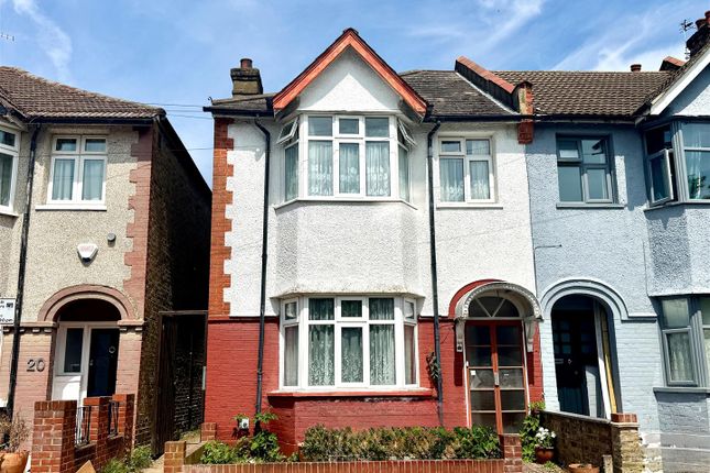Clive Road, Colliers Wood SW19 3 bed end of terrace house for sale