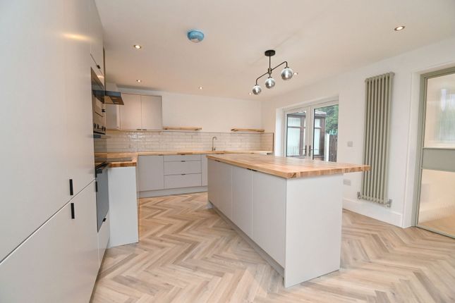 4 bed semi-detached house