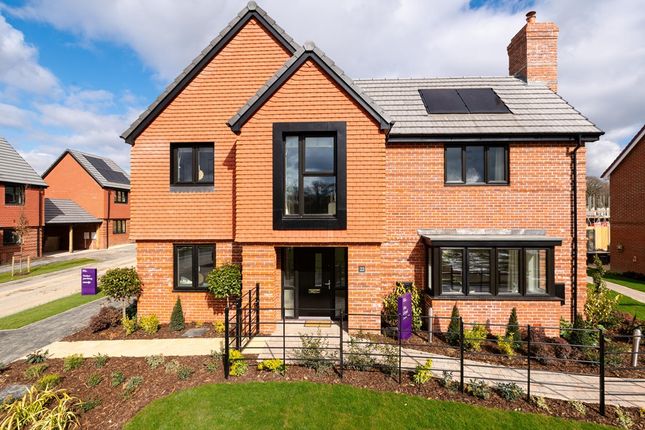 4 bed detached house