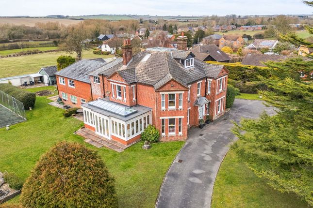 Main Road, Salisbury SP4 6 bed detached house for sale