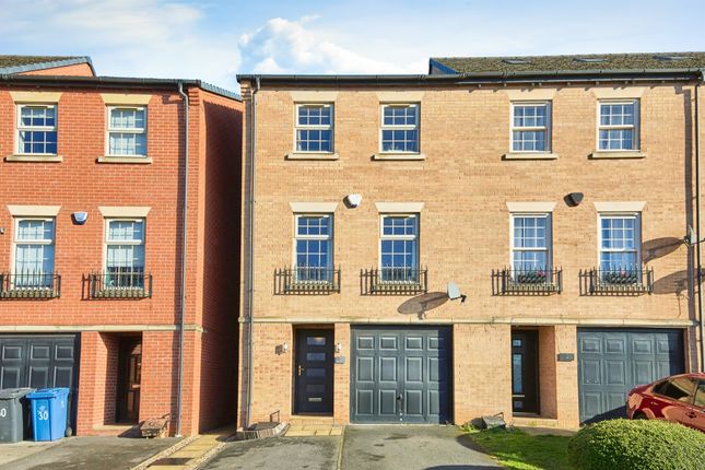 4 bedroom end of terrace house for sale