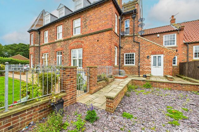 2 bedroom mews property for sale