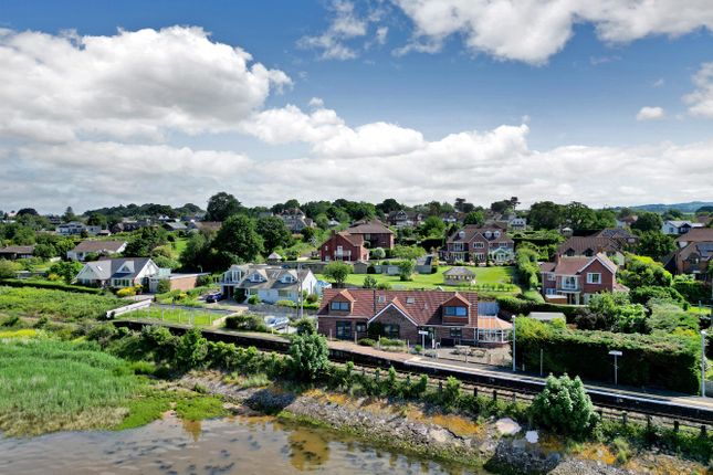 River Front, Exton, Exeter, Devon, EX3 5 bed detached house for sale