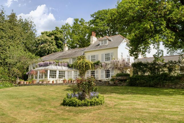 6 bedroom country house for sale