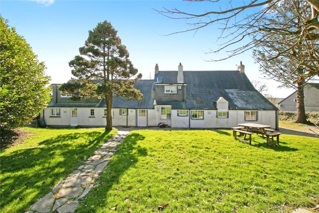 4 bed detached house