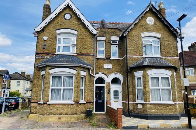 5 bedroom semi-detached house for sale