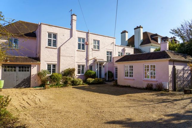 5 bedroom semi-detached house for sale