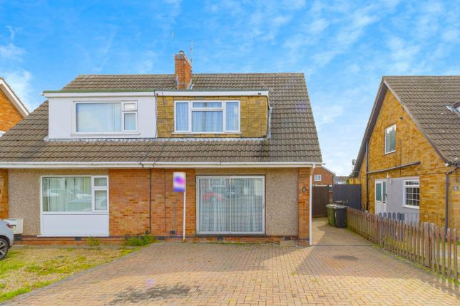 Kenilworth Road, Wigston LE18 3 bed semi