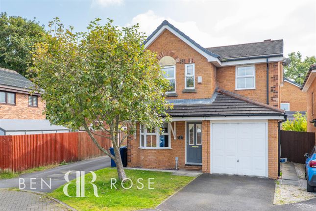 Calderbank Close, Leyland 4 bed detached house for sale