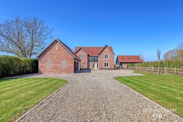 Bacton Rd, Stowmarket IP14 4 bed detached house for sale