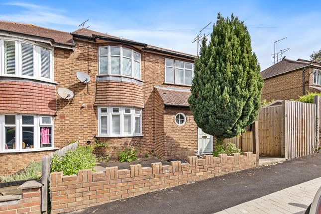 Oak Avenue, London, N10 2 bed flat for sale