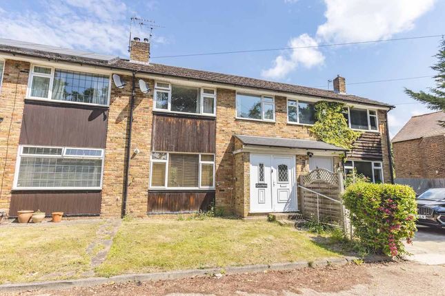 Hollybush Hill, Stoke Poges SL2 3 bed terraced house for sale