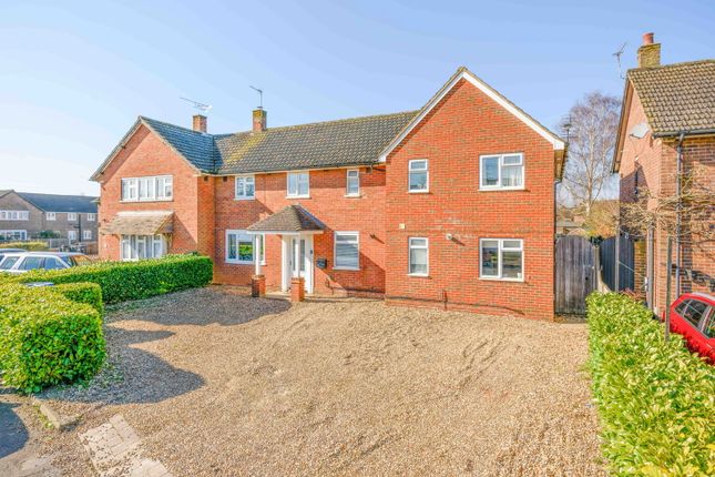 5 bedroom semi-detached house for sale