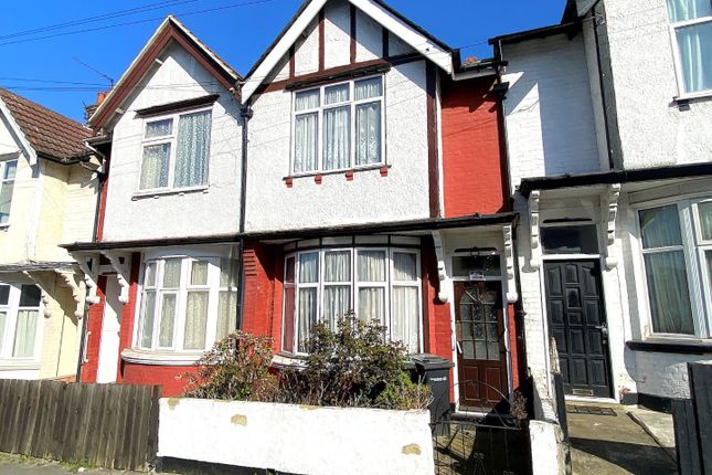 Burch Road, Northfleet, Gravesend 3 bed terraced house for sale