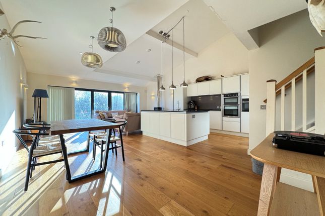 Lockinge, Wantage, OX12 3 bed barn conversion for sale
