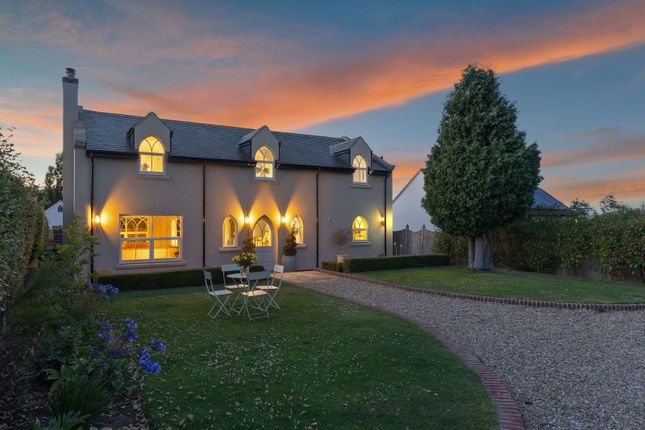 Middlefield Lane, Pontefract WF8 3 bed detached house for sale