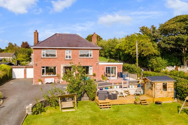 5 bed detached house