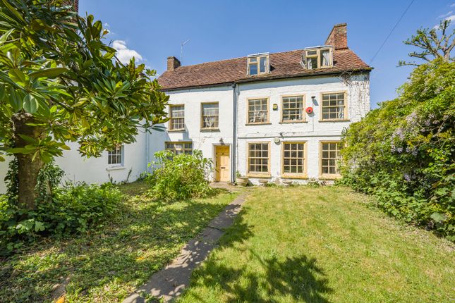 5 bedroom town house for sale