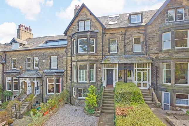 St. Margarets Terrace, Ilkley LS29 6 bed terraced house for sale