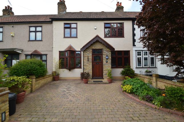 Ambleside Gardens, Redbridge 3 bed terraced house for sale