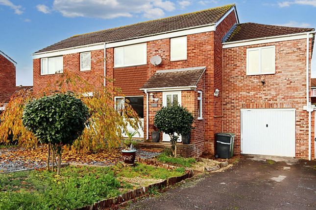 4 bedroom semi-detached house for sale