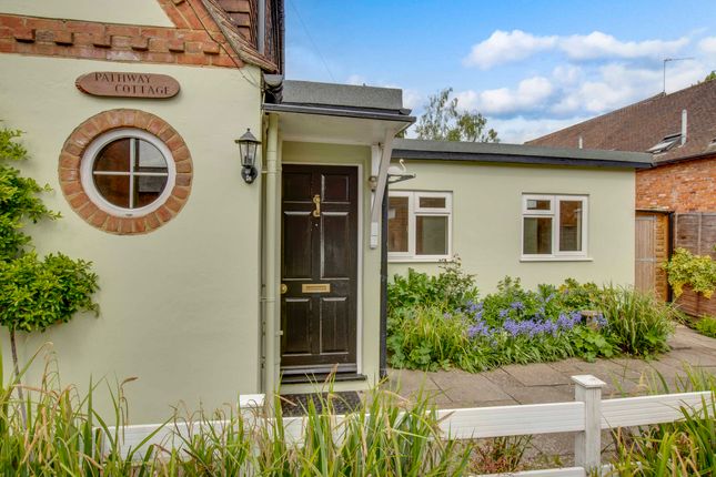Station Road, Marlow, Buckinghamshire 4 bed detached house for sale