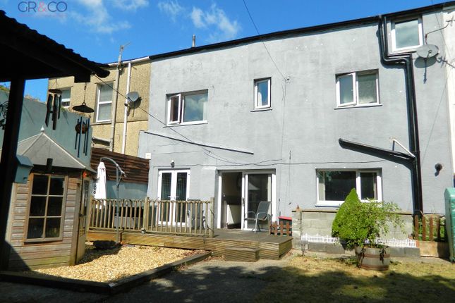 4 bedroom terraced house for sale