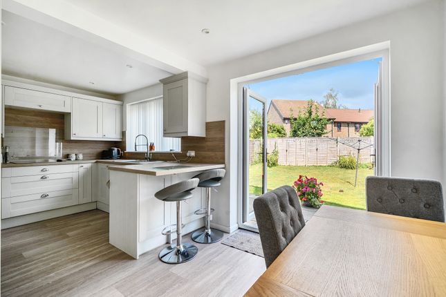 Sturmer Close, Bristol BS37 3 bed detached house for sale