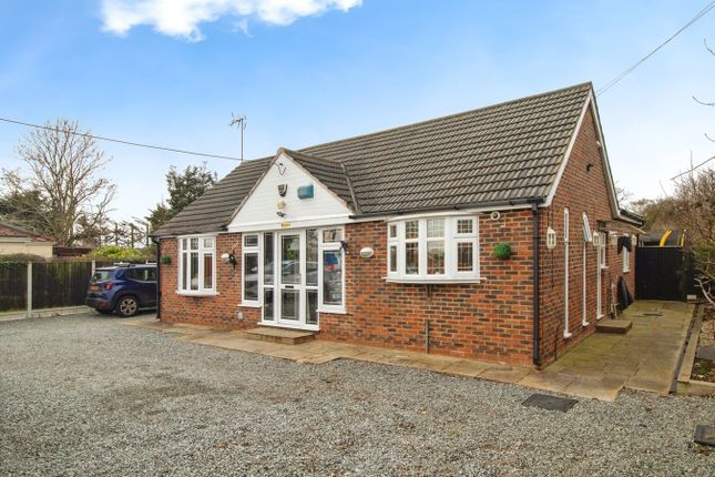 Cranfield Park Avenue, Wickford SS12 2 bed detached bungalow for sale