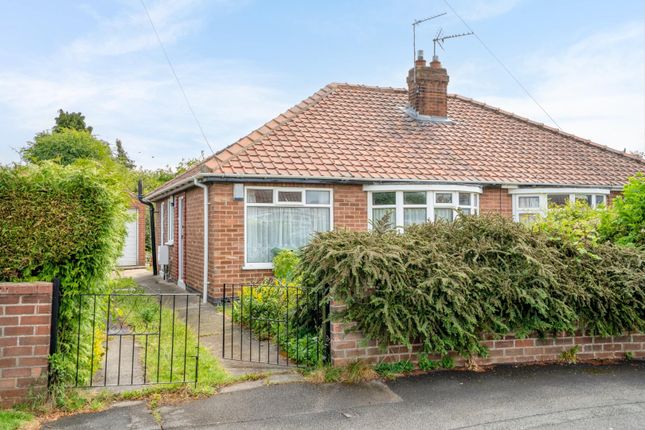 2 bedroom semi-detached bungalow for sale