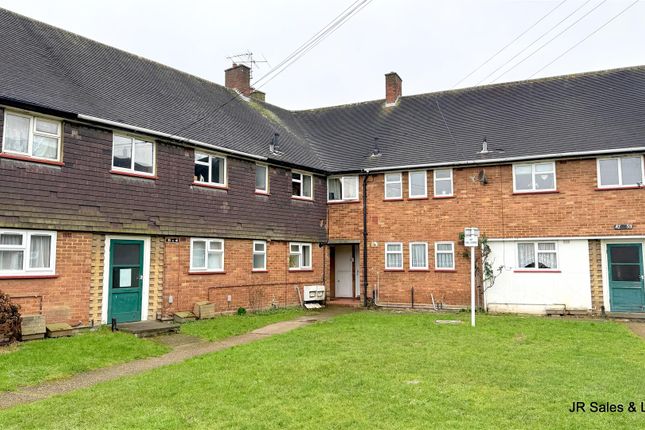 Chadwell Avenue, West Cheshunt 2 bed maisonette for sale