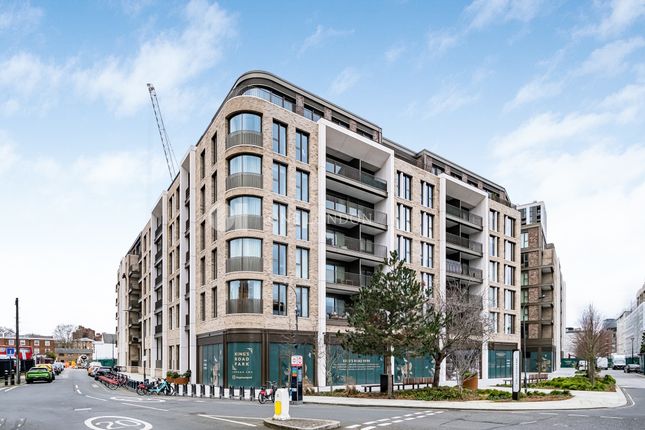 4 bedroom flat for sale
