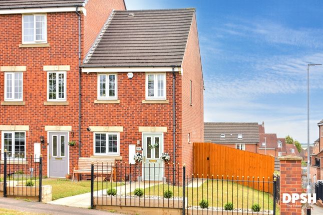 3 bed end terrace house