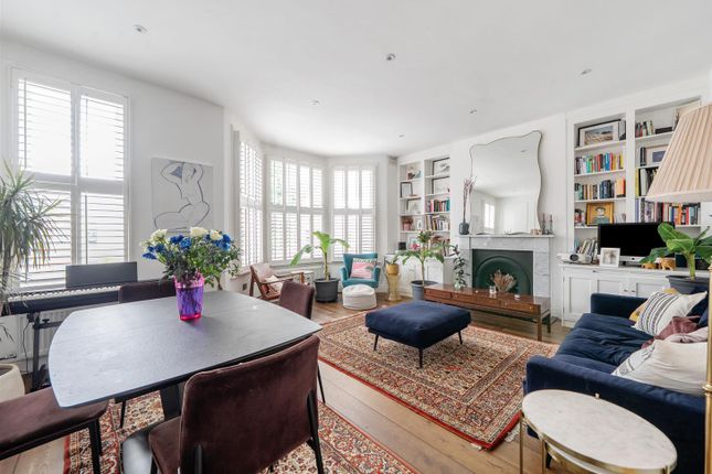 3 bedroom flat for sale