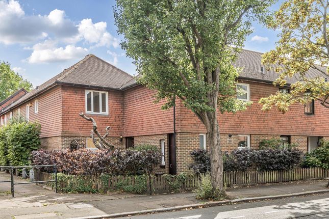 Langdon Way, London 3 bed house for sale