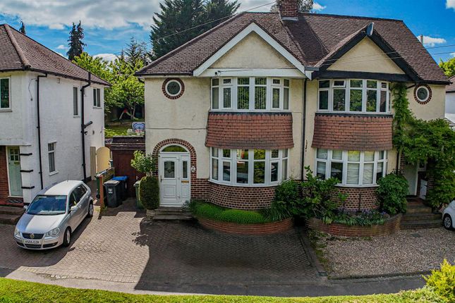 Ridgeway Close, Hemel Hempstead, HP3 3 bed semi