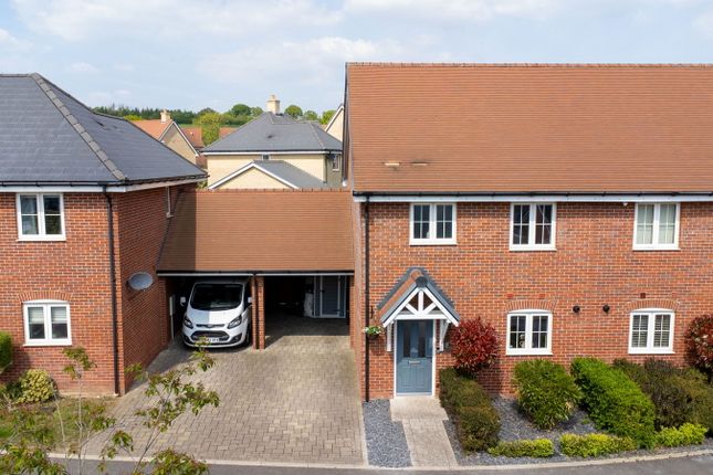 Rushbrook Avenue, Wickford SS11 3 bed semi