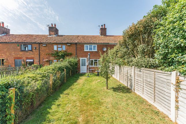 Mill Road, Sutton 2 bed cottage for sale