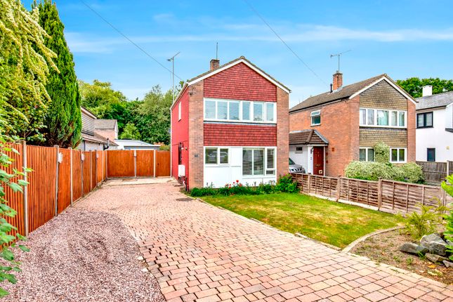 Ashurst Road, Ash Vale 3 bed detached house for sale