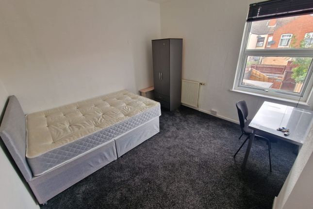 3 bed terraced house