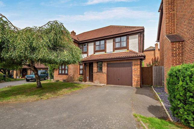Briar Fields, Weavering 4 bed detached house for sale